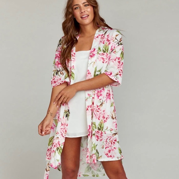 NWOT - Show Me Your Mumu Garden of Blooms Floral Brie Robe One-Size - Picture 1 of 6